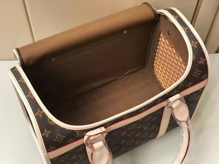 LV Luxury Dog Transporter